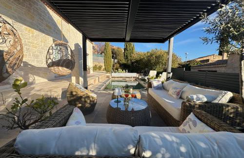 CASA AMOR & SPA, appartement suite jacuzzi & piscine chauffée - Foto 26