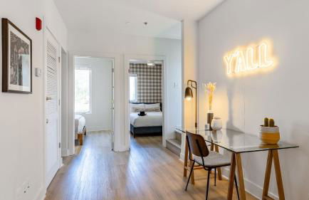 Sleeps 24 2 Units Mins to Downtown Outrider by AvantStay - Foto 49