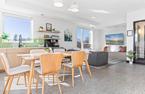 Cozy 2BR Retreat near Downtown - Foto 21