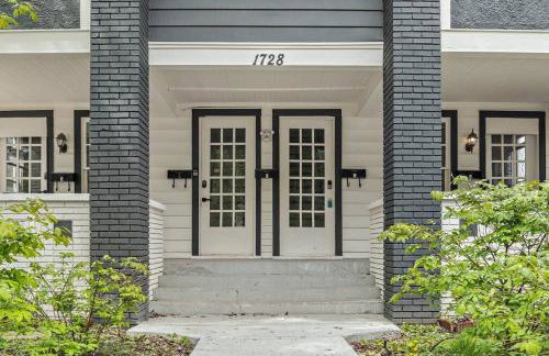 3BR City Chic Modern Apt - Central Location - Foto 27