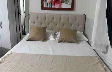 kitnet208 No centro,c linda vista , tv smart e ar - Foto 4