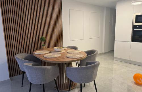 Premium Apartment 8 pers with a rooftop swimming pool and sea views - 3 min Playa de Cura - Foto 1