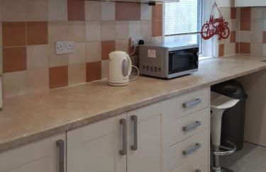 Welcoming 4 Bed Holiday Home in Eastbourne - Foto 13