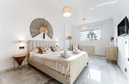 Exclusive Villa with Sea View Near Center - Foto 23