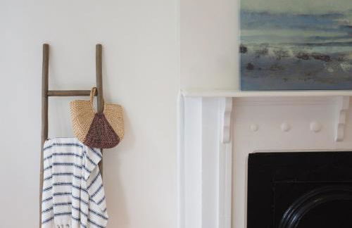 Stunning Forsyth Park Victorian - Walk to it all! - Foto 16