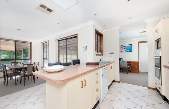 Wildflowers at Fingal Bay - Photo 6