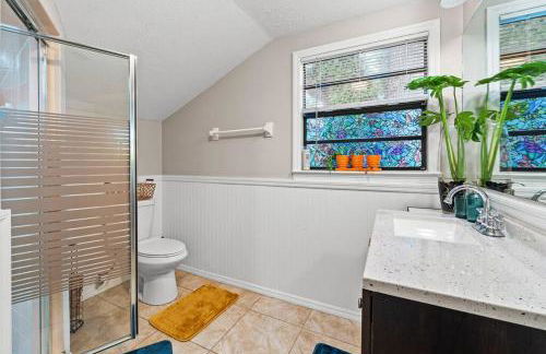 Zen Jungle House by Busch Gardens Sleeps 12 with Outdoor Games & Detached Play Space! - Foto 21