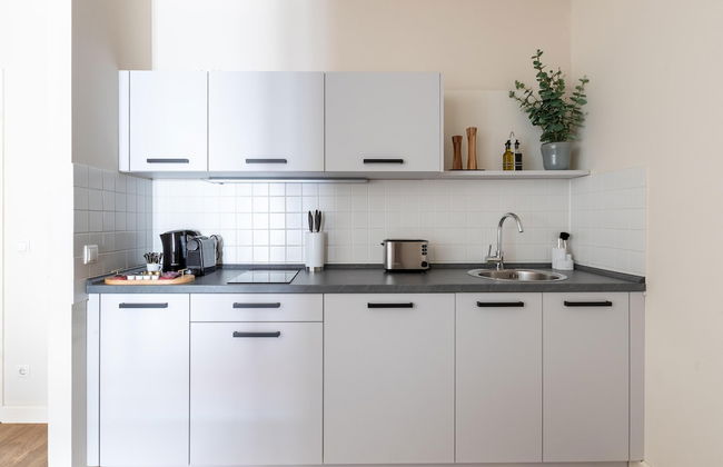 Schoenhouse Berlin City Street - Photo 55