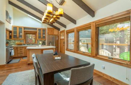 Henderson by Avantstay Lake View! Walk to Beach, Garwoods & More! - Foto 12