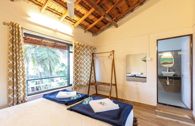 Sunset Cafe Beach Stay - Photo 11