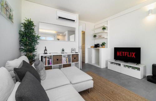 WHome Study & Surf Carcavelos 1-BED by Beach & Nova SBE - Photo 26