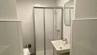 ZUR SCHLEUSE - Ferienwohnung bis 6 Personen mit gem Garten - Foto 4