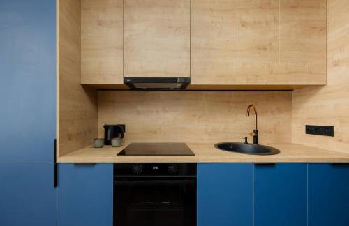 Central Warsaw Modern Studio with AC and next to the Metro by Noclegi Renters - Foto 9