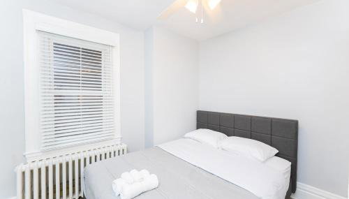 TWO town homes! 6 Bedrooms, 2 King beds, Walk to Eats - Foto 4, towels