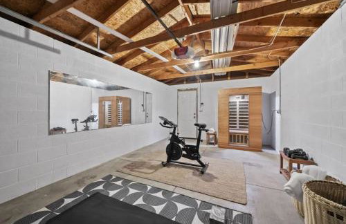 Hanford House w Hot Tub,Sauna,Bar - Photo 42