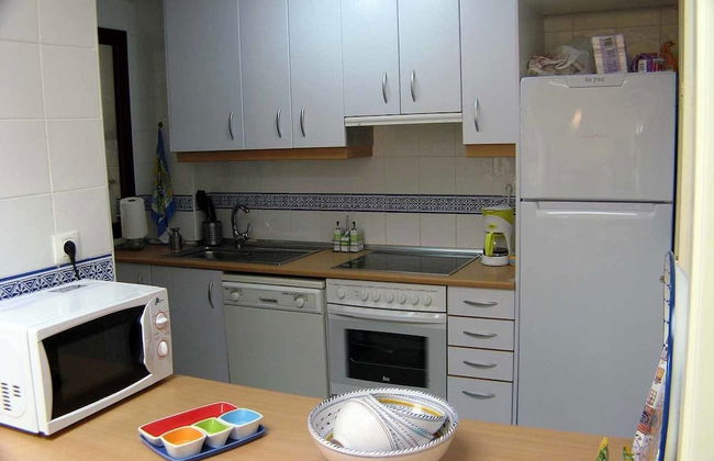 VenAVera H22D - Penthouse 2 Bedrooms/1Bath Beachfront WIFI - Photo 6