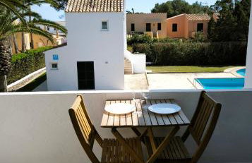 Apartamento en la playa con piscina - Photo 3