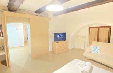 Ch Suite & PrivateParking - Corso 18 Agosto - Apartment - Photo 8