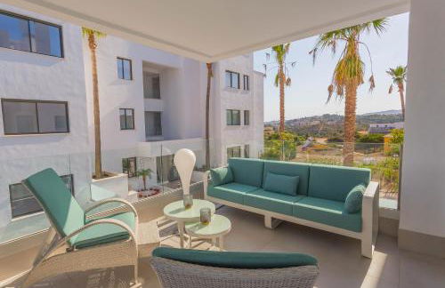 Luxury 2BR Seaviews - Santa Barbara Heights - Photo 17