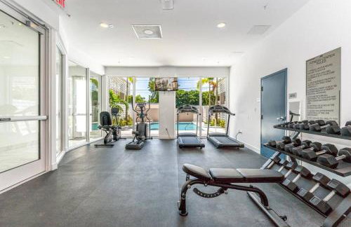 Stylish Apt with Pool and Gym near beach - Foto 17