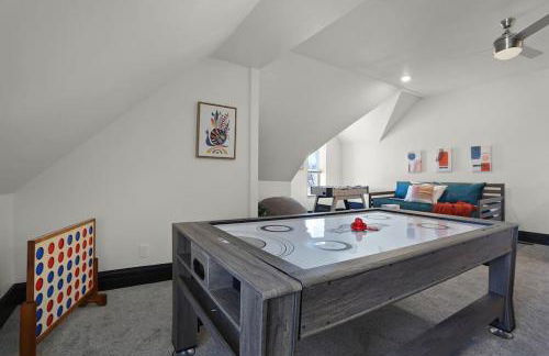 Jefferson Avenue- Large St Louis Home Game Room & Walkable Location - Photo 24