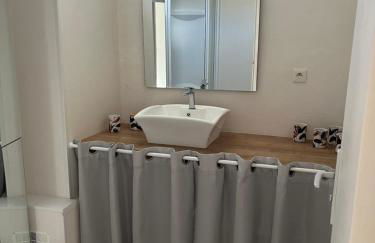 Appart Cosy Centre ville -proche gare - Foto 10