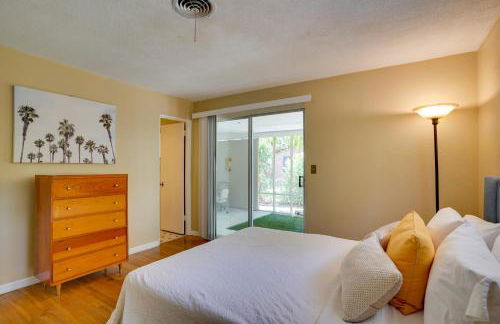 Charming Mid-Century House - Just Steps to Lake! - Foto 14