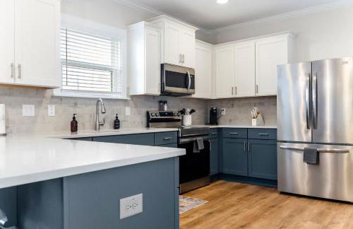 Family-Friendly 4BR with Fenced Yard & Parking - Foto 30