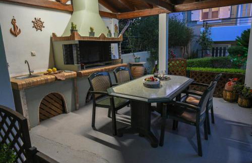 Corinthian Green Villa - Photo 54