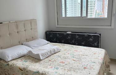 Apartamento vista mar, 2 quartos, garagem - COMPLETO - Foto 19