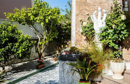 Live, Laugh, Love Beach Guest Home with AC - Foto 32