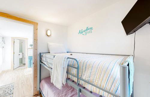 Adventure Awaits - Foto 17