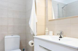Home2Book Bright Stadium Apartment, Santa Cruz - Foto 23