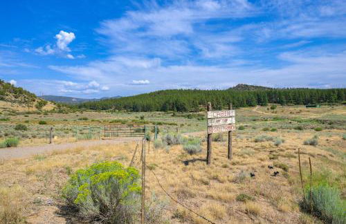 Cabin at the Little Ranch with Hiking On-Site! - Foto 30