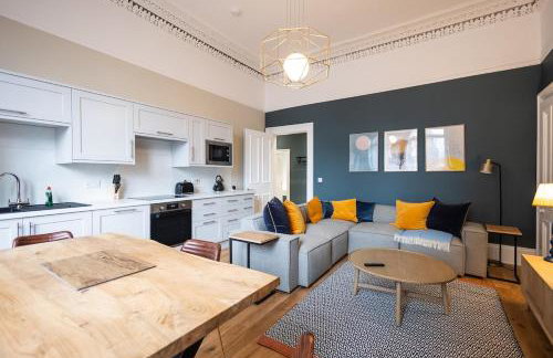 3BR Gem West End Walk to Glasgow Uni Parking - Foto 8