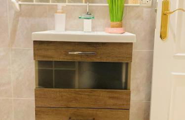 Lovely New Home - Photo 12