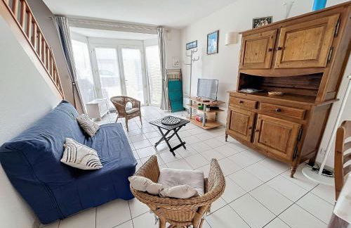 Charmante maison à 150m de la plage, 2 chambres, jardinet, proche Jullouville et St Pair-sur-Mer - FR-1-361-33 - Photo 2