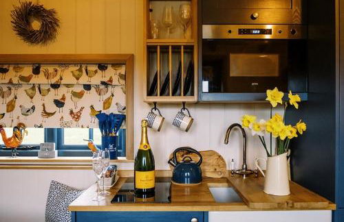 Shepherd's Hut- Hot Tub- Wellness Spa- Wood Burner - Foto 13