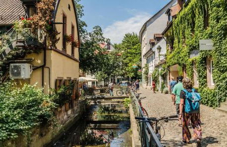 Ferienwohnung Elfriede - WLAN, 2 Bäder, Küche, Freisitz, 2 Parkplätze, im Ortskern - Foto 46