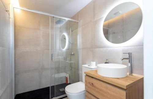 Sunshine Studios Portside Gothic - Photo 7