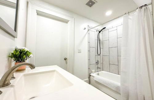 NEW-Queen Beds-Mins to Elliot-Catholic Medical-MHT - Foto 2