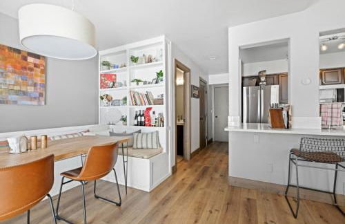 Perfectly Located 3 Bed 3.5 Bath Beautiful Townhome - Photo 7