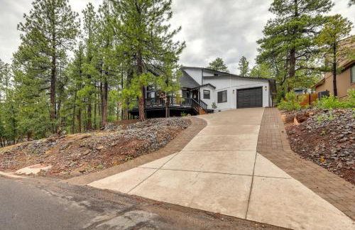 Wraparound Deck and Poker Room Cabin in Munds Park - Foto 38