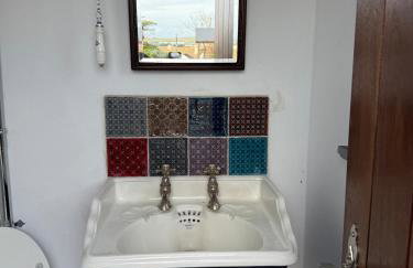 Luxury Cornish House next to Cliffs & Surf Beaches - Photo 80