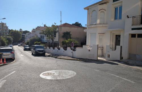 CHESTER Riviera Escape - Appartement calme, terrasse & clim proche Croisette et centre - Foto 33