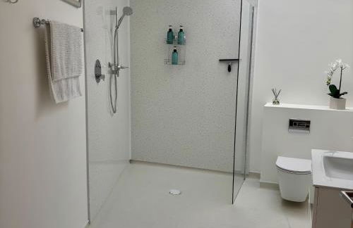 The Retreat - Photo 23