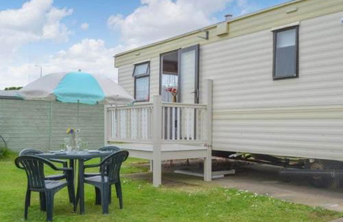 Norfolk Poppy Caravan - Sleeps 4 - WiFi and Sky TV Included - Foto 2
