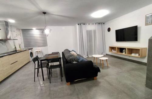 Caletillas Black sand 1º linea playa & piscina & wifi - Foto 3