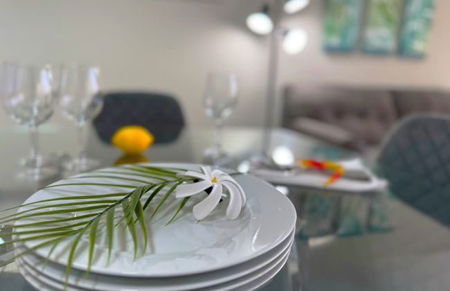 Partial Ocean View Condo with 2 Beds and Parking - Foto 74