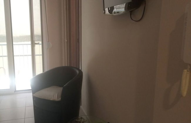 on the Metro Station of Korydallos - Foto 10